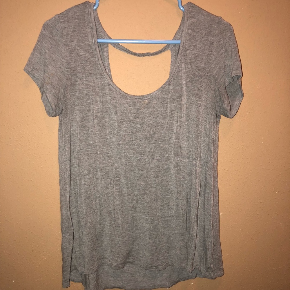 Tee